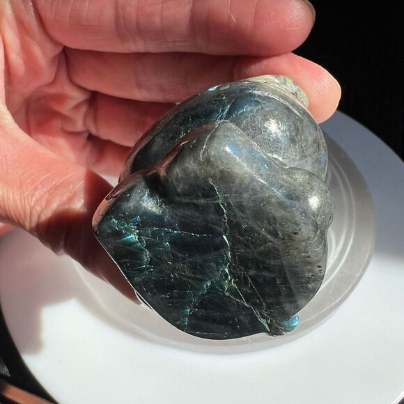 Labradorite‎ Crystal Hello Kitty Carving - Picture 7 of 13